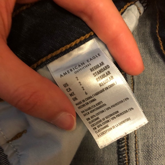 ae high rise jeans 🤍 - Picture 3 of 3